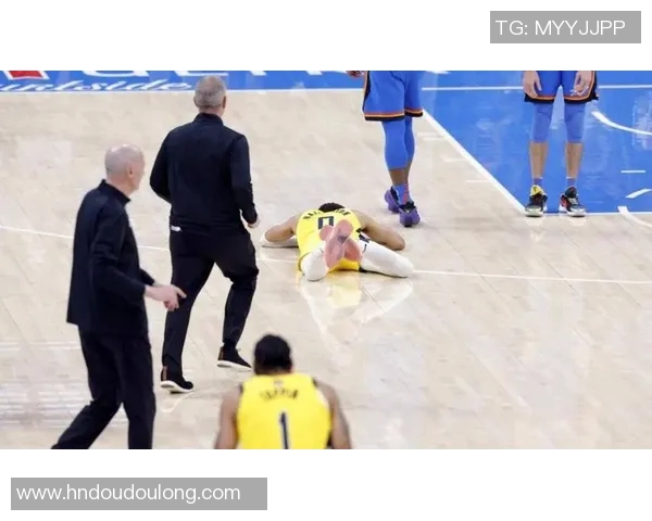 哈登右拇指骨折，骑士对阵雄鹿出战成疑